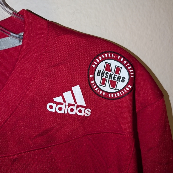 Adidas Women’s Nebraska Cornhuskers Red Football Jersey Blank Large New MSRP$120 - Picture 2 of 5